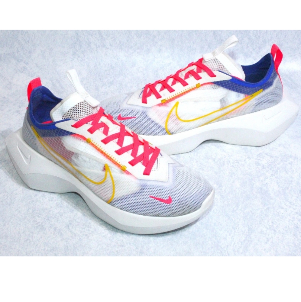 NIKE Vista Lite Summit White Crimson Sulfur Running Sneakers Women US 8.5